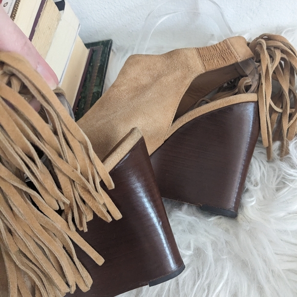 Chloe Camel Suede Fringe Peep Toe Wedge Sandals 36.5